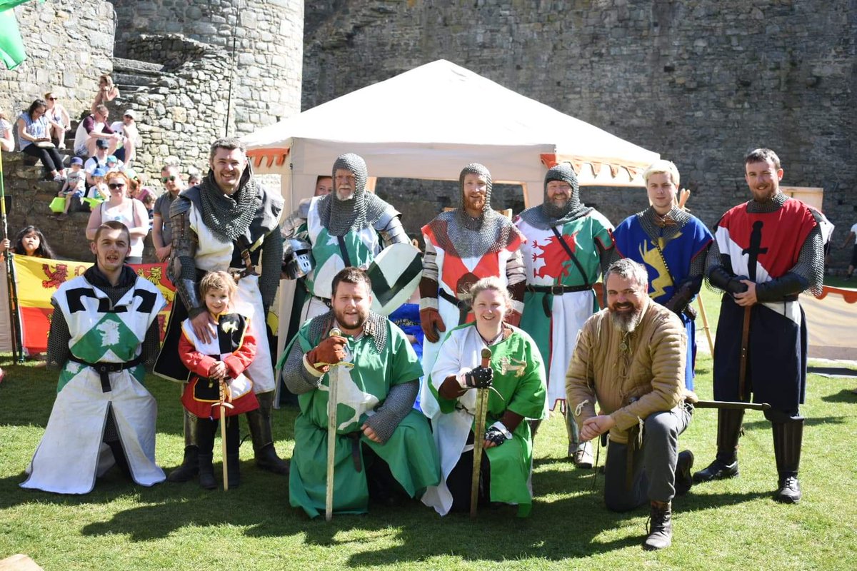 Day 2 in @Harlech_Castle was amazing. Day 3 tomorrow
Ail ddwrnod yn #HarlechCastle wedi bod yn un gwych. Diwrnod olaf ni am y pasg foru.
#ardudwyknights #shacklebockets 
<a href="/cadwcymru/">Cadw</a> <a href="/cadwwales/">Cadw</a> <a href="/Visit_Harlech/">Harlech</a> @visit_snowdonia <a href="/northwaleslive/">North Wales Live</a>