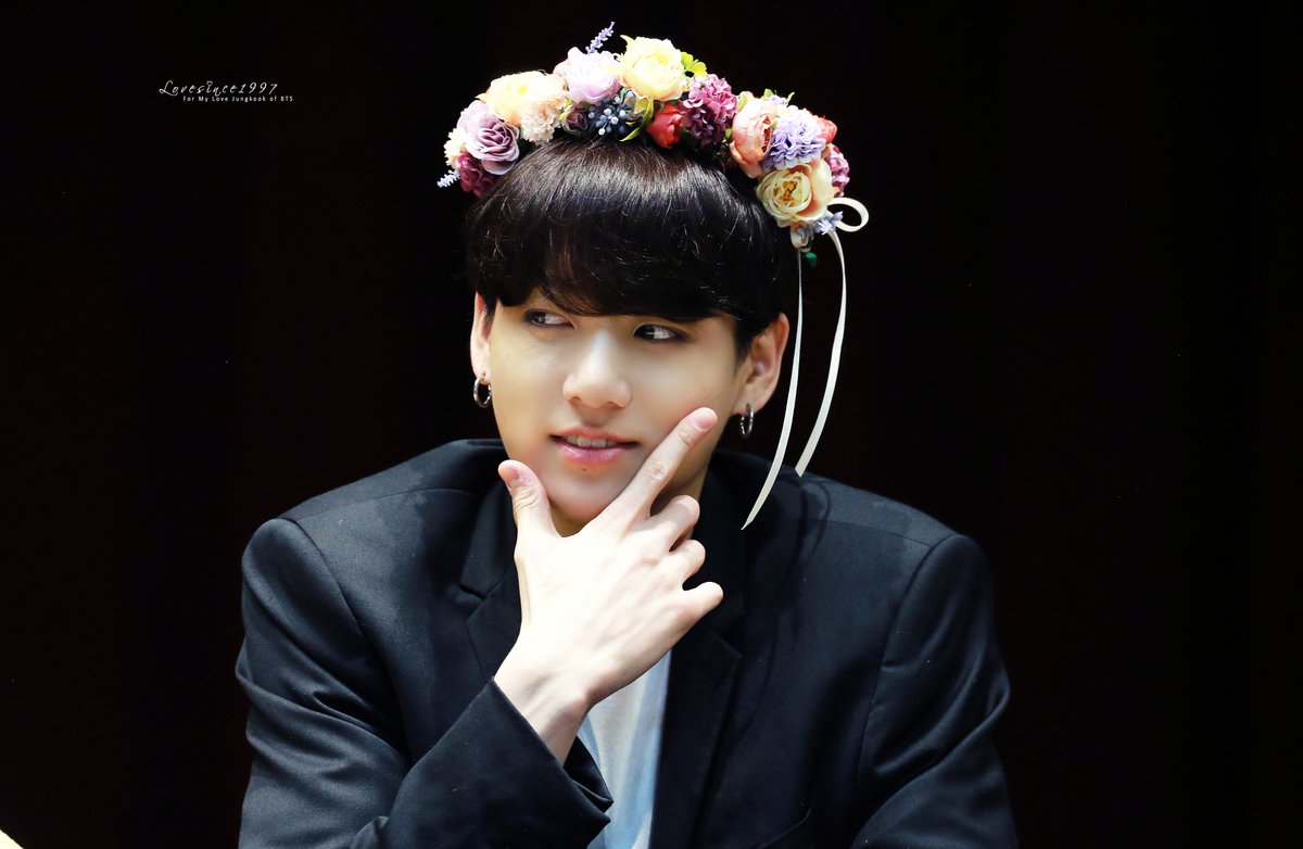 Lovesince1997's tweet photo. 190421 알라딘 팬싸 HD "Handsome and cute Jungkook"
#방탄소년단 #정정국 #정국 #BTS #Jungkook #JeonJungkook @BTS_twt https://t.co/mdU4Xiw5OK