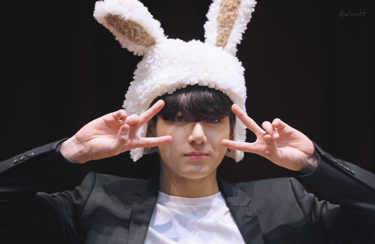 Heartpostit's tweet photo. 190421 알라딘 팬싸 #정국 @BTS_twt 
사랑스러운 양토깽ㅠㅠㅠㅠㅠㅠㅠㅠㅠ 
https://t.co/JAFiYD44Ks
https://t.co/tlRB9cBNrs https://t.co/9d0xTMyg4F