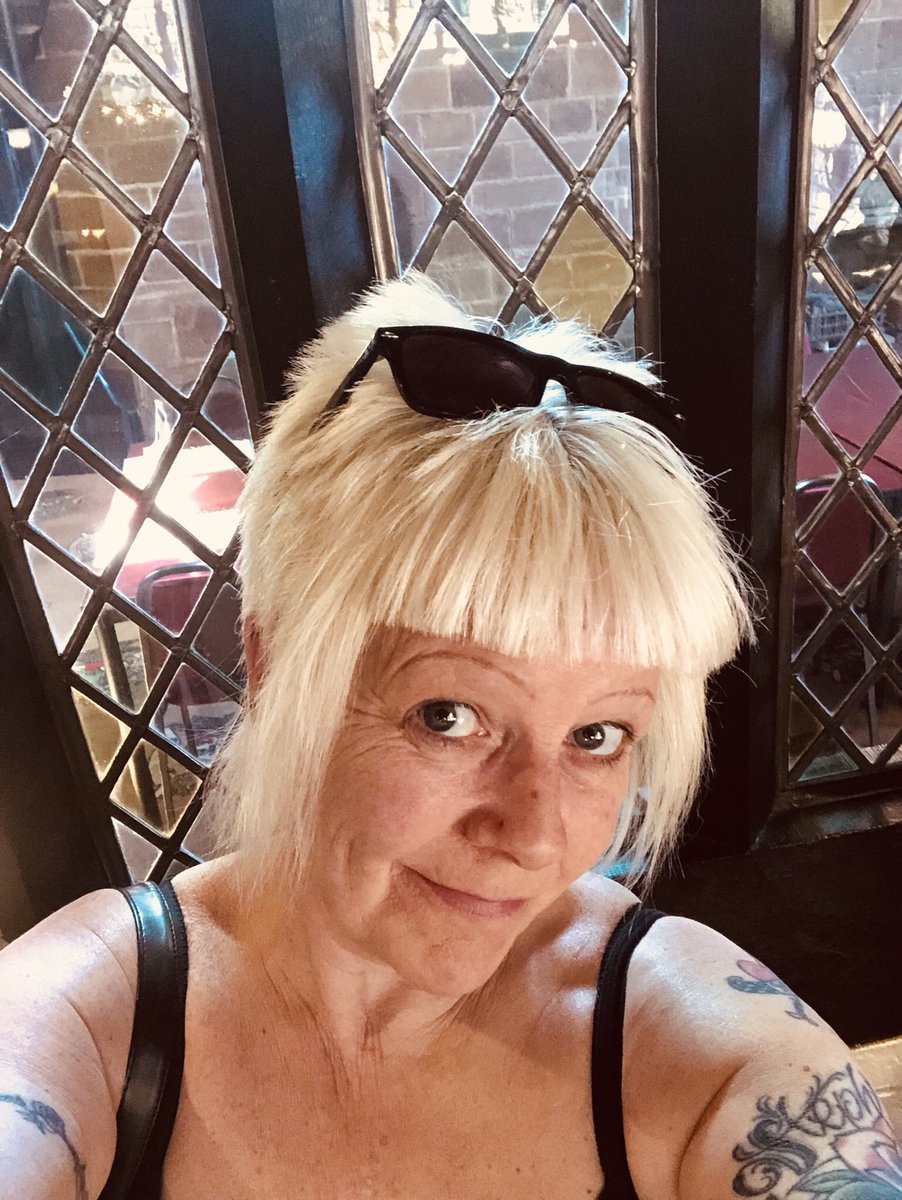 nortyrudegirl's tweet image. #stmarysguildhall#coventry#opendays#summer#fun#walks 💙