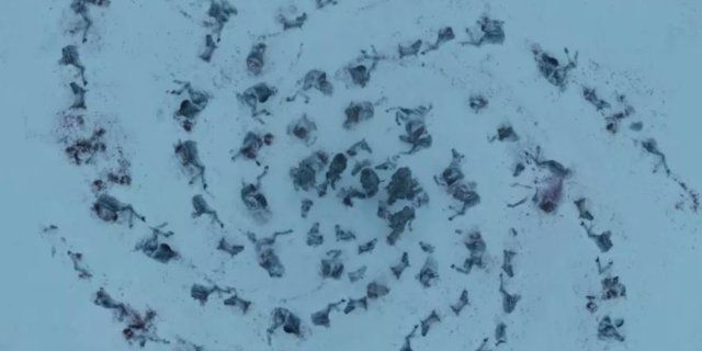 authorshipme's tweet image. #GameOfThrones&amp;gt;&amp;gt; #WhiteWalkers #SpiralPattern [Comic Book] &apos;Game of Thrones&apos; Writer Reveals the Meaning of the White Walkers&apos; Spiral Pattern comicbook.com/tv-shows/2019/…