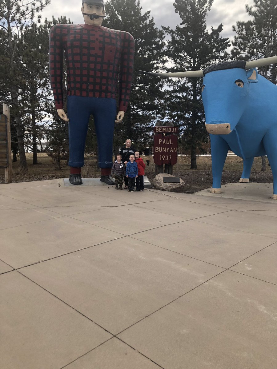 Burgundee09's tweet photo. Yesterday at park with kiddos. #PaulBunyan #BabeBlueOx https://t.co/8ejiKsAz3p