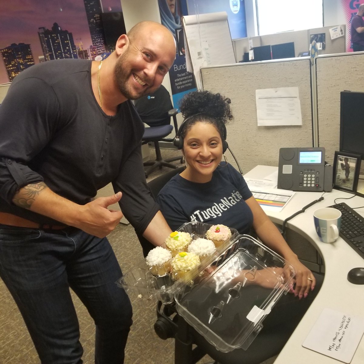 SeanFeig's tweet photo. One of @LatoyaMiami7ATT best employees birthday! Happy b day Melissa! @RickyPaulaATT @culturecouncil #Miami7 https://t.co/dI3jppokBg