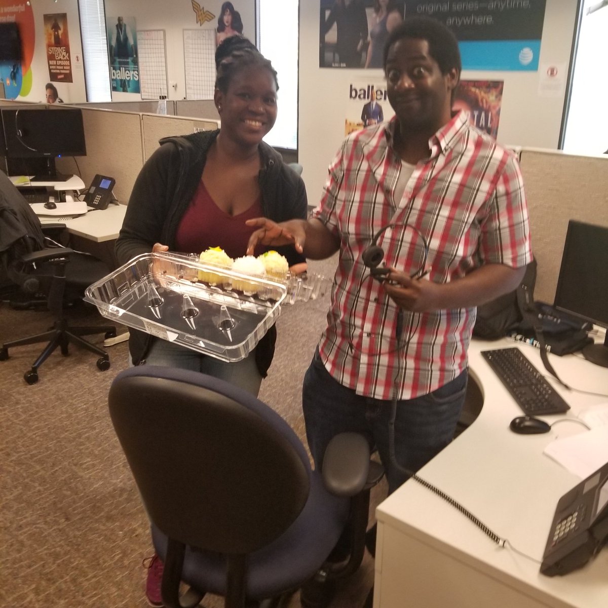 SeanFeig's tweet photo. @Shaqtasticmom Happy happy!! And also to Jaron, happy b day! @sd8837 @RickyPaulaATT #TuggleNation #culturecouncil #Miami7 https://t.co/wLak7EeYJ7