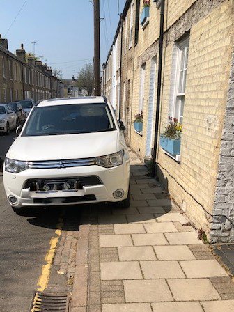 Please be considerate when parking your cars, footpaths are for pedestrians. This driver was given a £30 fine for unnecessary obstruction as people with pushchairs and wheelchairs would not be able to pass safely. #7327 #7344 #safercambs #localpolicing #Cambridge
