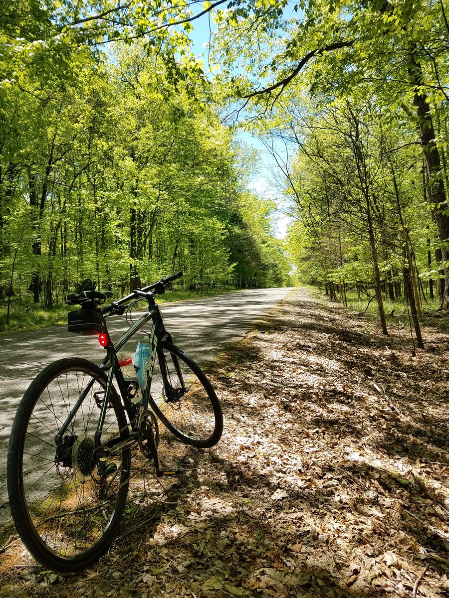 Gaz77Gz's tweet photo. Sunday ride. #KeepBiking #Biking #HappyEaster #DomingoDeResurrección 😎✌ https://t.co/dO285UjI5G