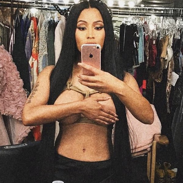JAWAD_NM6's tweet photo. 🚨BARBZ GAIN TWEET! 🚨

If your a barb and follow back RT this tweet and follow everyone who RT’s! https://t.co/0k67eokIGj