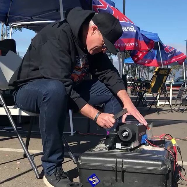 TimSmithRacing's tweet photo. Tire truing on a windy race day. #handcrafted #maxamps #tekinracing #mksservos #graupner #cowrc Watch #Instavideo:https://t.co/tt5FcfzJ39 https://t.co/ewz5PKdCHs