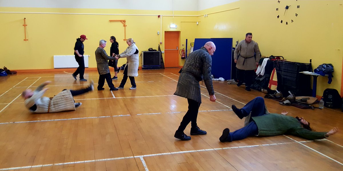TattyPensFights's tweet photo. Round 3 of pictures from the Dawn of Chivalry's stage combat taster in Durham. ⚔️🛡️
#fightdirector #stagecombat #reenactment #northeast #skillsforactors #knights #swords #York #Durham #Newcastle #shield #heatershield #gambeson #drama #sitfall https://t.co/ubBS5g39pe