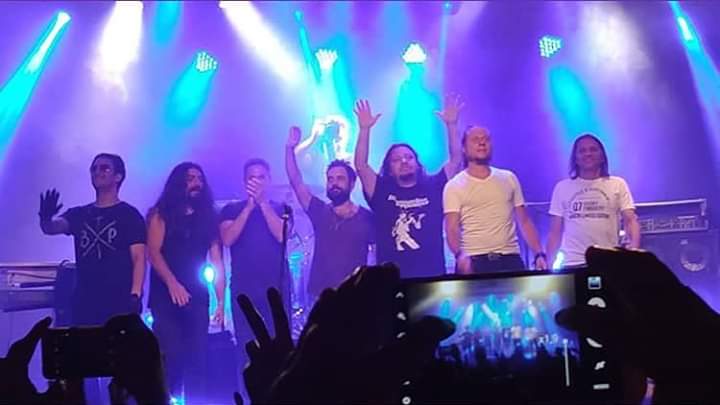 NarvyCRZZ's tweet photo. Gracias Rosario!! @Cielo_Razzo https://t.co/fXcMTLNlSF
