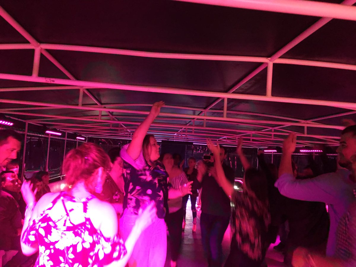 AllProSound's tweet image. A scene from last night’s on the ⁦@CaptainLouFleet⁩ Starstream VIII. Kicking off the season on the nautical mile. #dj #partytime