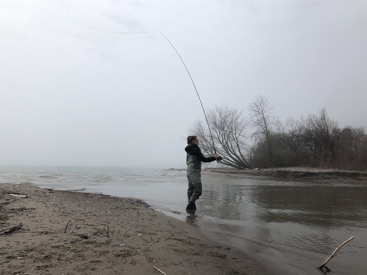 anglersxx's tweet photo. Spending my Sunday working in the new fly rod 💙🎣🎣 Can’t wait for trout opener next Saturday😆🐟 #flyfishing #newrod #orvis #simms #lakeontario #fishing #ifish #keepcanadafishing https://t.co/mHB4EMyTlr