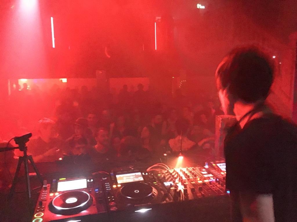 Gabriferreira's tweet image. Buenísima fiesta!
This Side Up, Barcelona 🇪🇸 
#ninefont #thissideup #techno