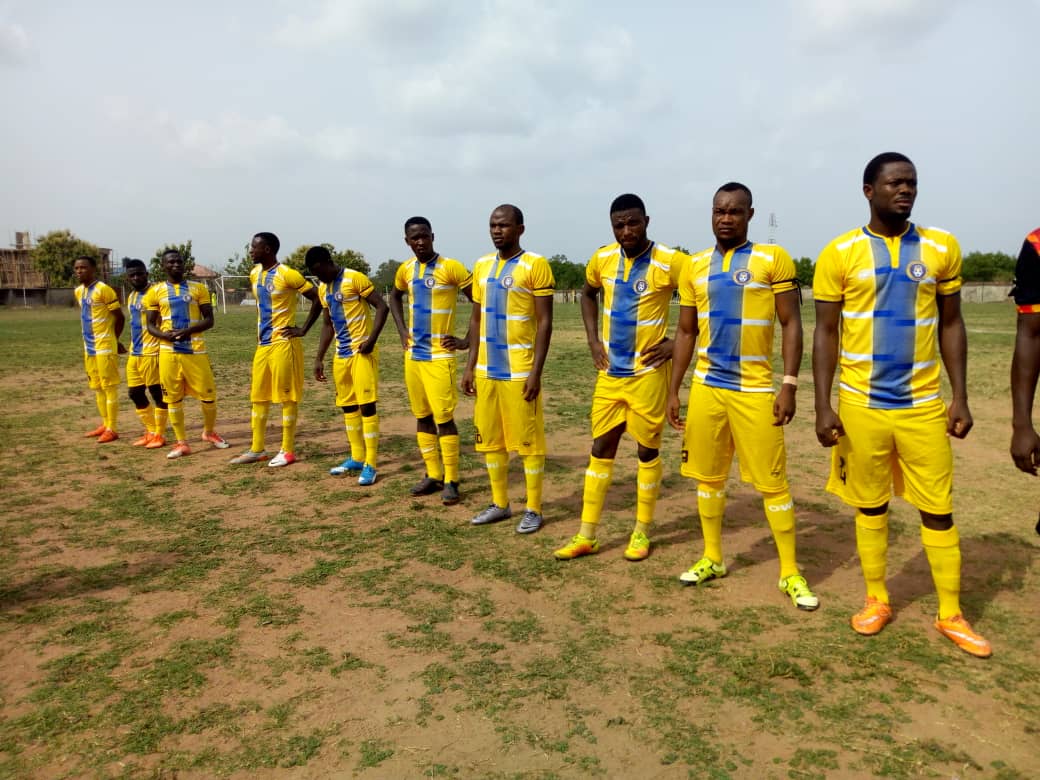 ojeksaikhoje's tweet photo. #Ogbomosho .. Home of #CrownFC is #Grassless
#Jalingo ..home of #TarabaFC is #Grassless
#Oshogbo home of @OsunUnitedFC is also #Grassless.

How do we play #professional football without grass in #Nigeria? https://t.co/QYHZGjIF1h
