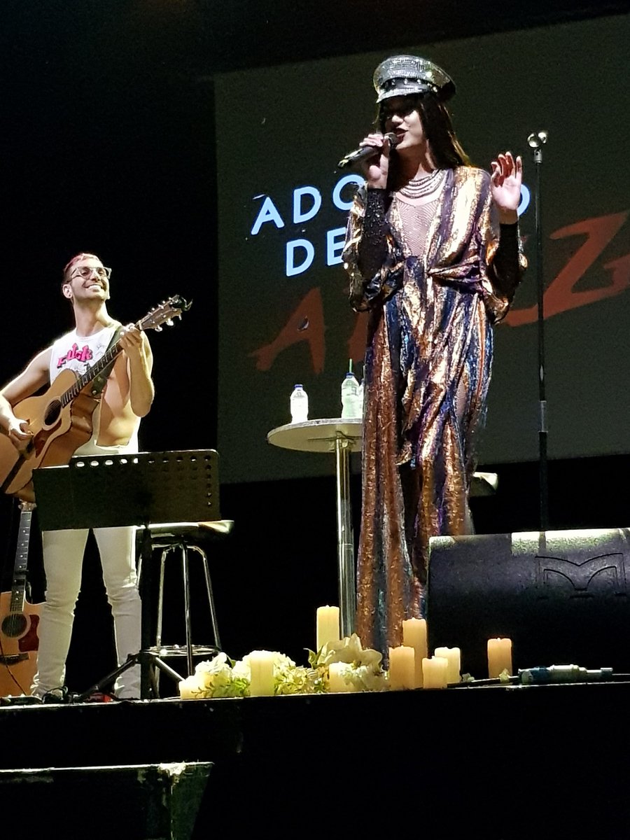 DanielleVWebb's tweet photo. The energy these two bring is like no other, last night was everything💚 #apizzametour #apizzame https://t.co/jS1k9CztAv