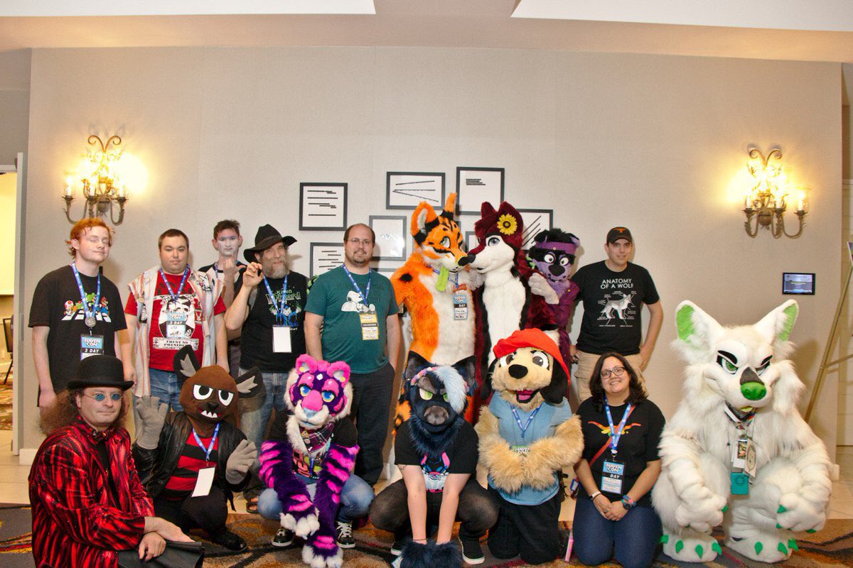 knoxx1616's tweet photo. Happy Easter Everyone!!! Had a great Easter weekend furry meetup at #HavenCon. Pay no attention to the fact that I’m booping other suiters instead of looking at the camera 😂. https://t.co/2QOhG3QQuU