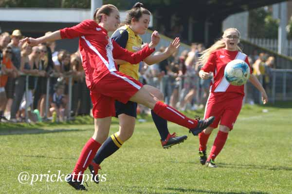 photos @MoneysFCLadies @abingdonutdwfc jamesprickett.co.uk/p944955768 @bethhawtin888 @SthRgnWFL @hantswomans @wssmagnews @SheKicksNews @SentHerForward