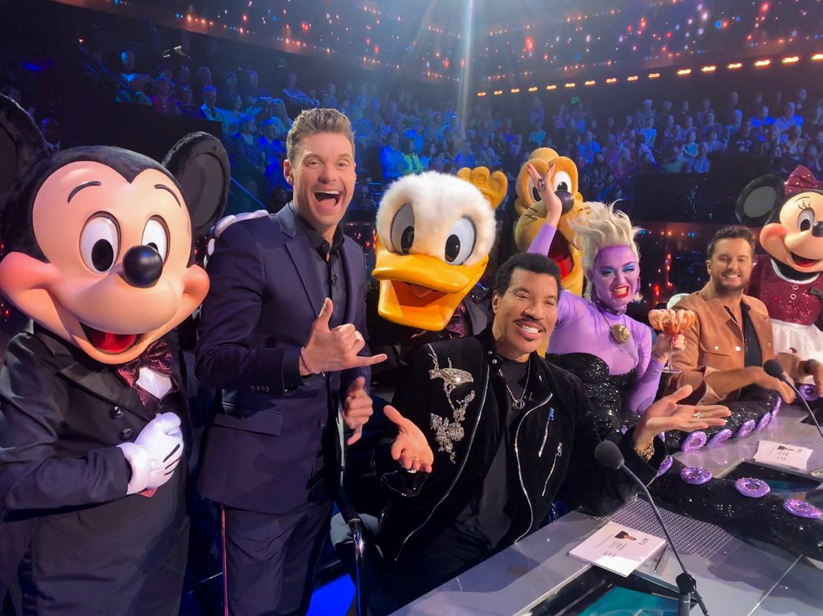 American Idol tweet media