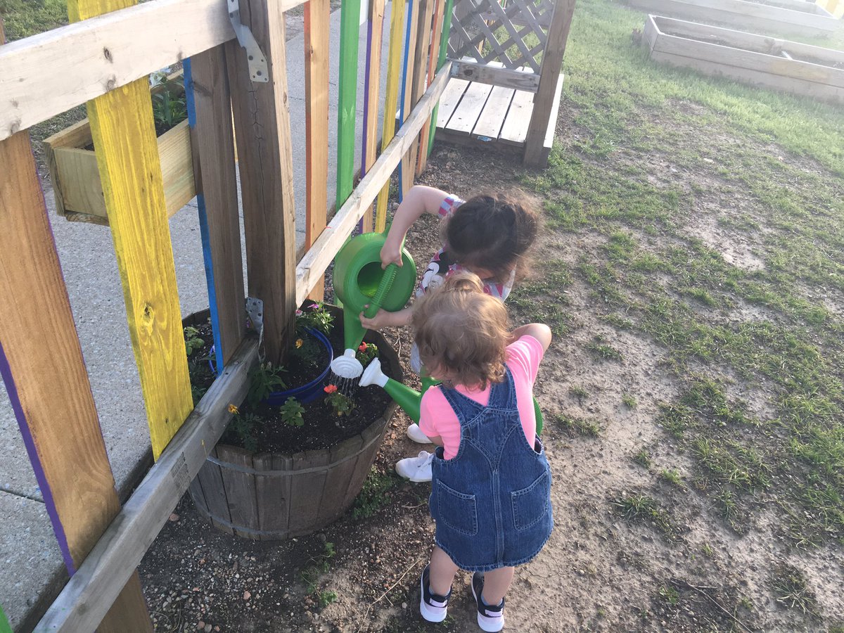larrydowell4's tweet photo. One foot in heaven this Easter. My favorite part of the entire day was watering the flowers @Neosho_Central garden with two of my granddaughters. These girls love the caterpillar 🐛 and our garden. They are helping us with #bringingbackthebloom @NeoshoChamber @larrydowell4 https://t.co/5siSRift6j