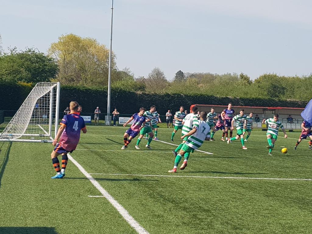 19toptigger77's tweet photo. Yaxley v Thame Utd https://t.co/3AEumpc0bw