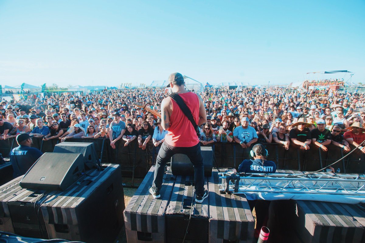 PacificDub's tweet photo. We’re so grateful for everyone who hung out with us at @onthegrassfest yesterday 🙌🏼🙏🏼❤️ 📷: @chrisfiq https://t.co/mmDHr8bzxd