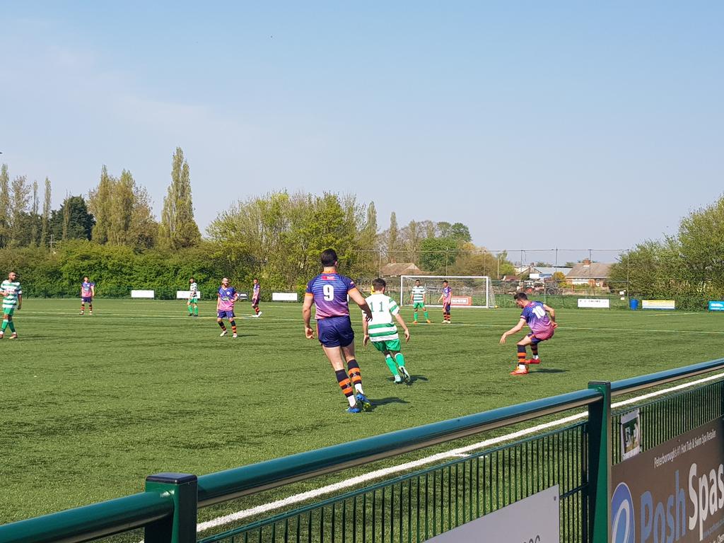 19toptigger77's tweet photo. Yaxley v Thame Utd https://t.co/VJeSAZgnhi