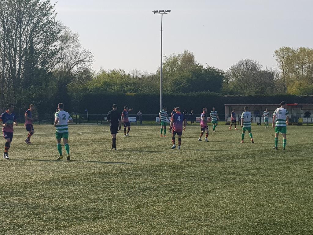 19toptigger77's tweet photo. Yaxley v Thame Utd https://t.co/BavblhkGlG