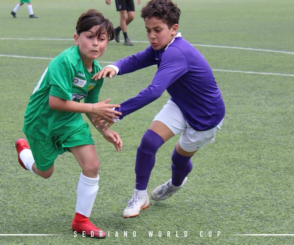LionelBenharous's tweet photo. Bravo à nos jeunes U 11 du @FCLILAS et à leurs éducateurs qui remportent brillamment le prestigieux tournoi italien "Sedriano World Cup".
Le club est fier de vous...
#fcleslilas #allezlesviolets #sedrianoworldcup https://t.co/0s0xrhhuKo