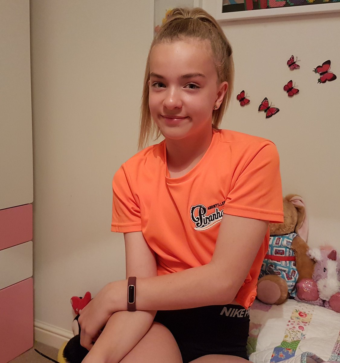 titchener78's tweet photo. @RhiwSyrDafydd @MrHarroldRSDP @george_craig So proud of this little lady, competing at her first Welsh National Champs this wknd @WalesNatPool. One of the "babies" in the 11-12 yr old category, she got PB's in all of her 5 races! Definitely got the taste for it!
👏🌟🏊♀️
#SWLC19 https://t.co/fUB7ZDSZ8O