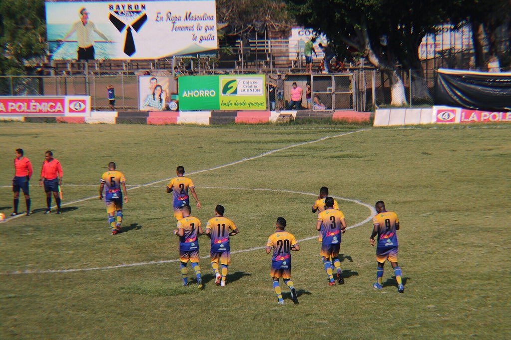Inicia el partido en el Marcelino Imbers. #VamosPasaquina 
#PASVSLIM