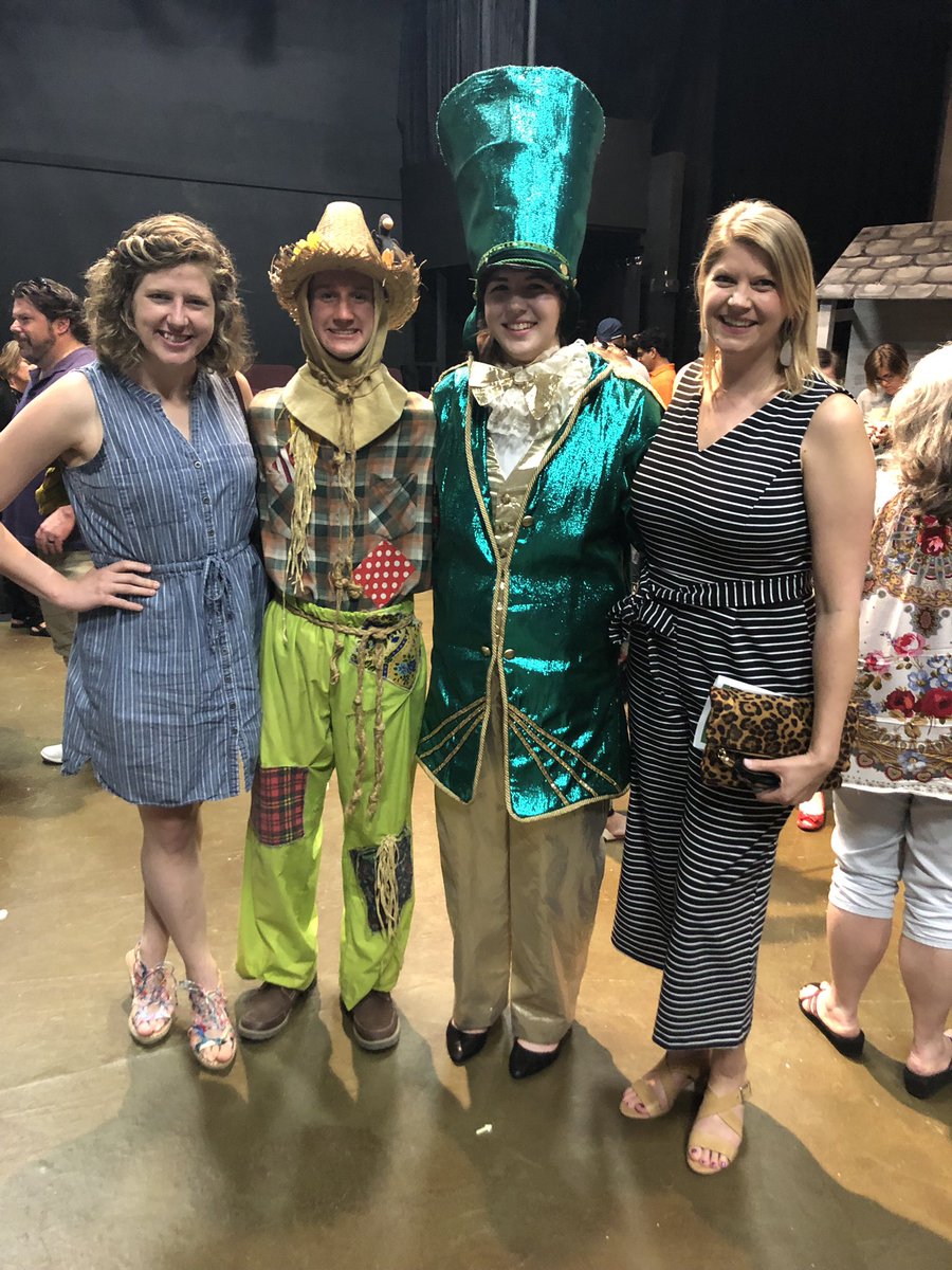 Loved seeing @CHStheatre_ students @ScrivnerDrew and @racheltanel1 in “The Wizard of Oz” at @TheatreCoppell today!  Such a great show with great actors (but I might be biased 😁) #CowboysUnite #CHStheatre #CISDCOVERSTORY #FollowTheYellowBrickRoad