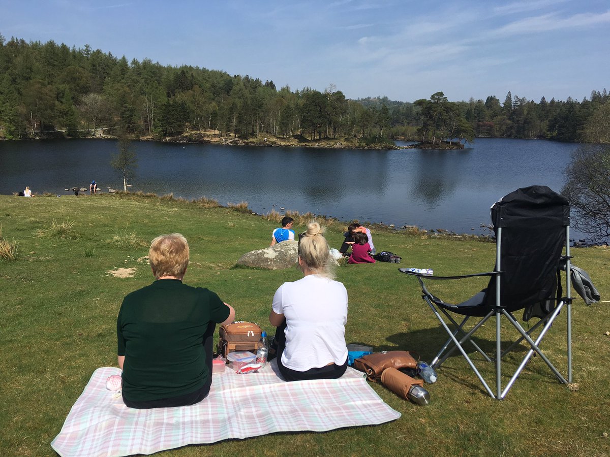 N_B_Kelly's tweet photo. We’ve had Easter Sunday Lunch in worse places .He has risen https://t.co/vJLOHOUN9Y