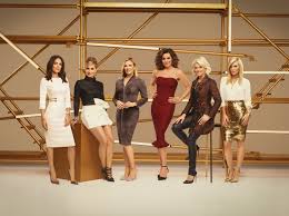 bestneighbors's tweet photo. Hey neighbors! Lots of talk about #Bravo #RHOBH #RBONY (the best!) Also our love for #KillingEve #WhatWeDoInTheShadows and #SchittsCreek (and we forget a borough!) https://t.co/BRoJcKOQba or here https://t.co/6h2nPvqr1R #podernfamily #LadyPodSquad #ShePods #TV https://t.co/BQXHp9f1bF