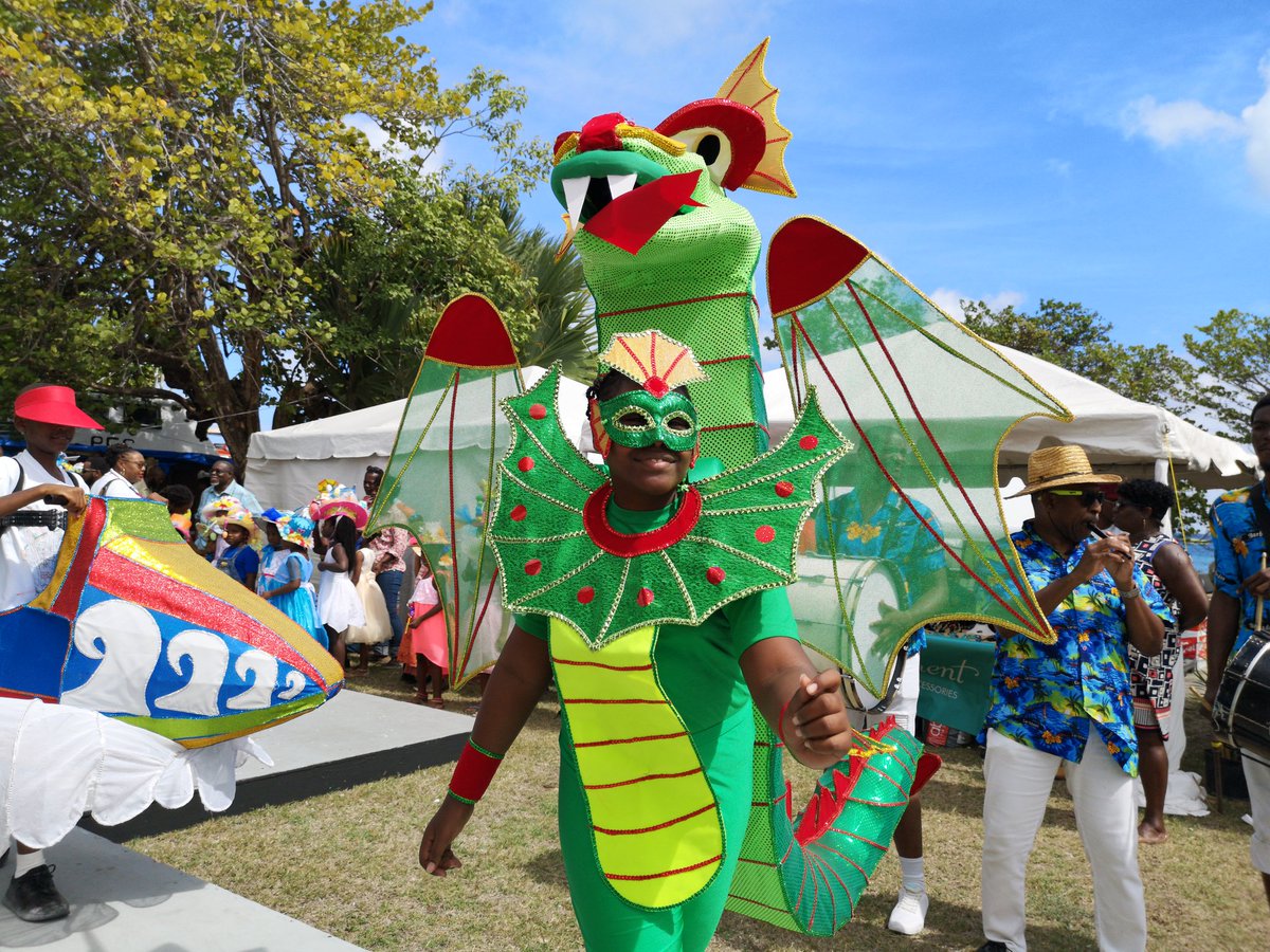 Barbados's tweet photo. The colours and scenes in Oistins with the kids today! #OistinsFestival #EasterInBarbados #LoveBarbados https://t.co/eEb4Jv7jHv