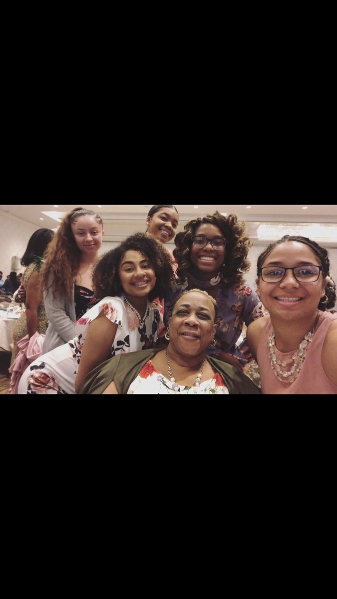 TauPhiAKA's tweet photo. Happy Resurrection Sunday! Tau Phi celebrated together in the final activities of the Sensational South Central 87th Regional Conference at this mornings Easter Gospel Brunch✨ #TauPhiAKA
#SensationalSouthCentral #AKA1908 #SCRC2019 @AKA_UAC https://t.co/HwNWIGRZUm