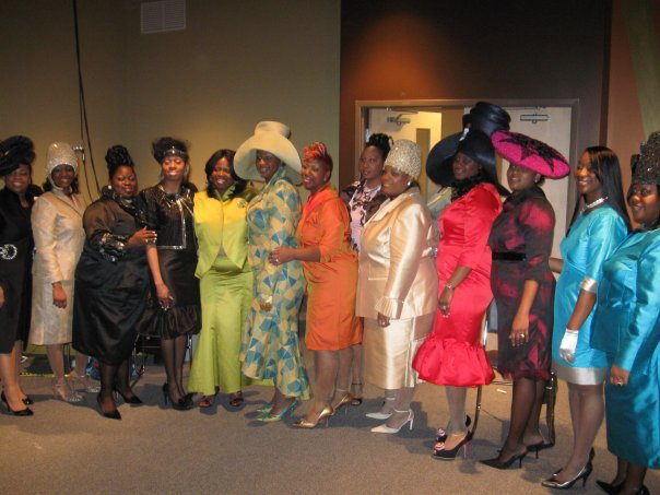 JohnBMoody's tweet photo. This week's edition:
PASTOR BANS PEOPLE WHO ONLY COME TO CHURCH ON EASTER TO SHOW OFF THEIR NEW CLOTHES.
https://t.co/2KRmdYku45
#EasterSunday 
#Easterclothes
#blackchurch https://t.co/pNZK16jCqu