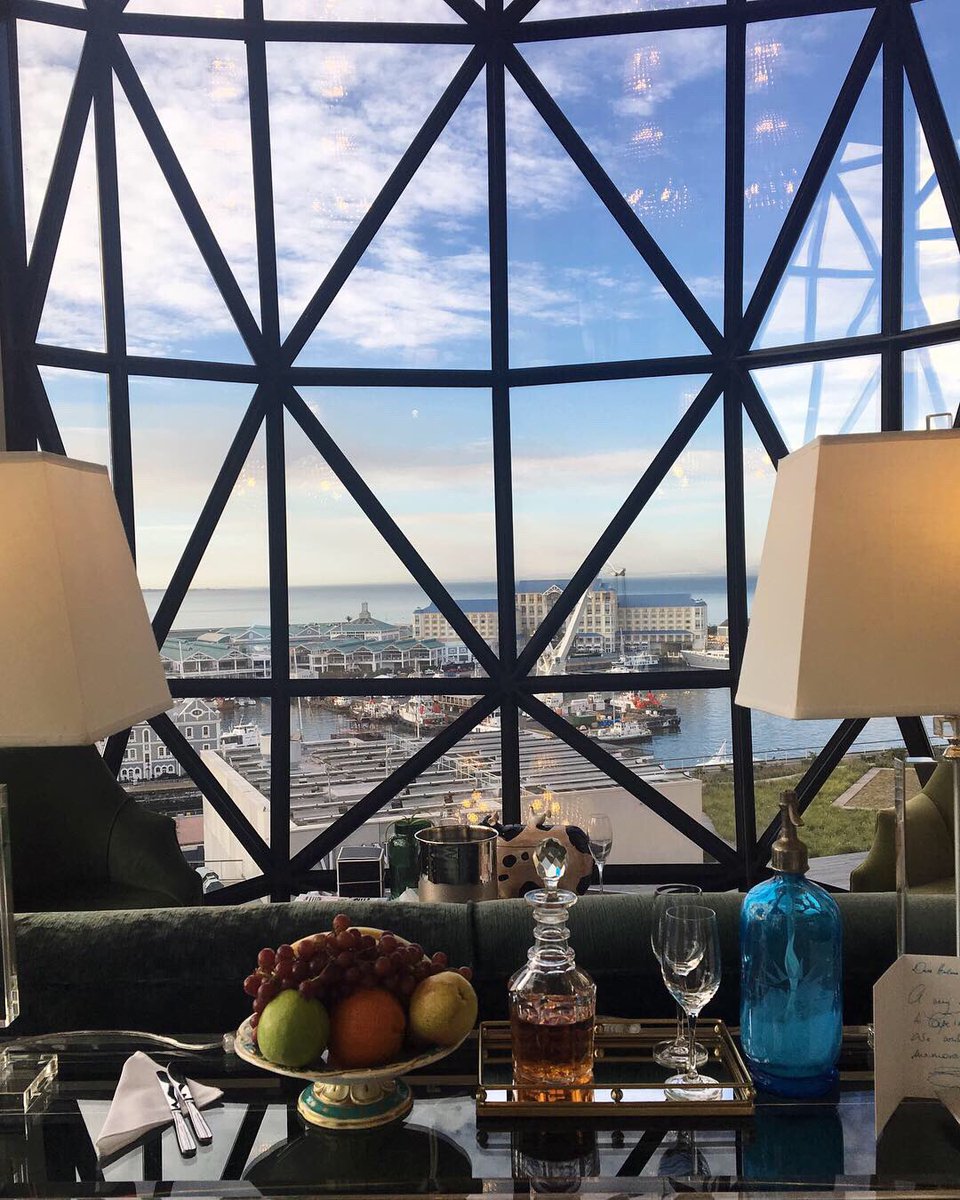 carterandcoltd's tweet photo. There are views... then there are views... @TheSiloHotel you are spectacular. #capetownwaterfront https://t.co/BdaPDX9Nin