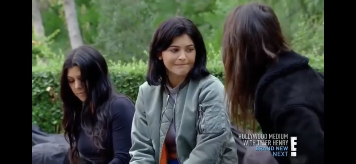 editards's tweet photo. Has anyone else noticed that the Flapjackie is literally Kylie Jenner? 😂😂 https://t.co/uErnJZPeZN