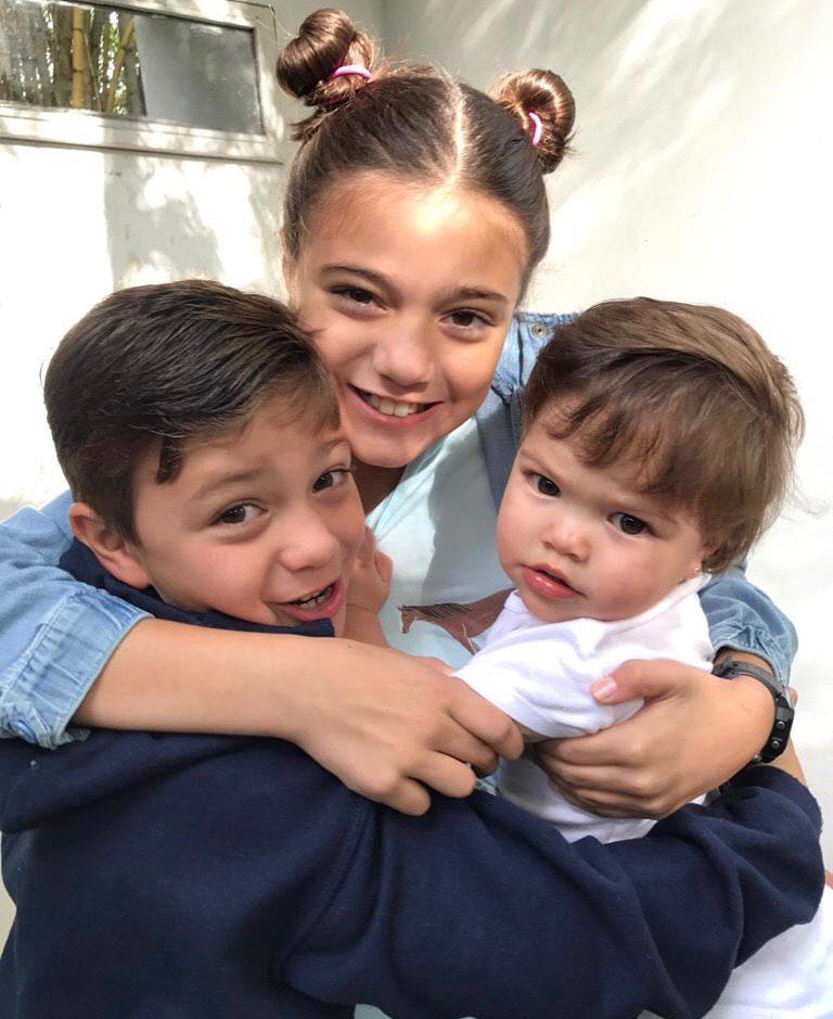 liliantintori's tweet photo. Cumplimos 12 años ❤de casados , de los cuales 5 has estado preso injustamente, pero lo hemos aguantado porque nos amamos! Se que juntos superaremos esta etapa, unidos en familia. Gracias por nuestros 3 hijos, por tu fuerza y por tantos años de amor. ¡Te amo con toda mi alma! ❤️ https://t.co/7UPznE8LwY