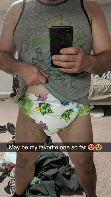 DiapersNFeet's tweet photo. #ABDL #DiaperBoy #DiaperDude #adultdiapers #LittleRascals https://t.co/0gqOeoAZqk