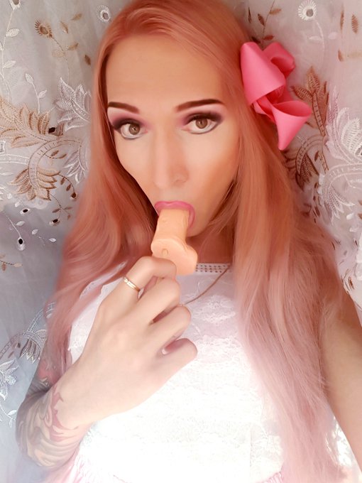 🎀 Good sissy should love candies? 🍭  #FrostyJeanne #tranny #blonde #gaijingyaru #gyaru #transgender #transgirl #transwoman<a href="/tag/frostyjeanne"class="tags">#FrostyJeanne</a><a href="/tag/glamour"class="tags"><span>#glamour</span></a><a href="/tag/tattoo"class="tags"><span>#tattoo</span></a><a href="/tag/blonde"class="tags"><span>#blonde</span></a><a href="/tag/girly"class="tags"><span>#girly</span></a><a href="/tag/tranny"class="tags"><span>#tranny</span></a><a href="/tag/transgender"class="tags"><span>#transgender</span></a>