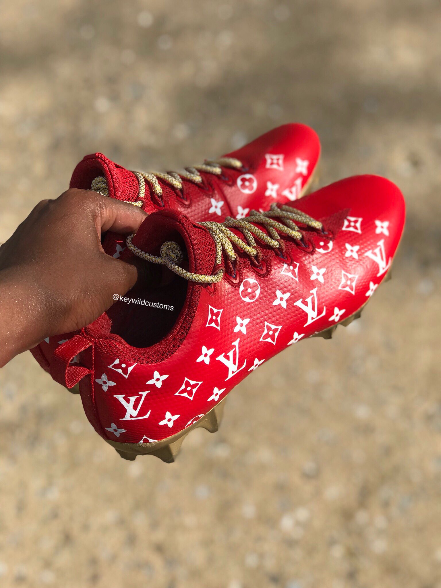 komfortabel lidelse scaring KWC on Twitter: "Custom LV Cleats! Want your own pair done? Dm me for  prices! #football #lacrosse #footballcleats #lacrossecleats #cleatstagram  #soccer #soccercleats #sneakers #sneakerhead #jacquard #jacquardproducts  https://t.co/7VvhvEBuk5" / Twitter