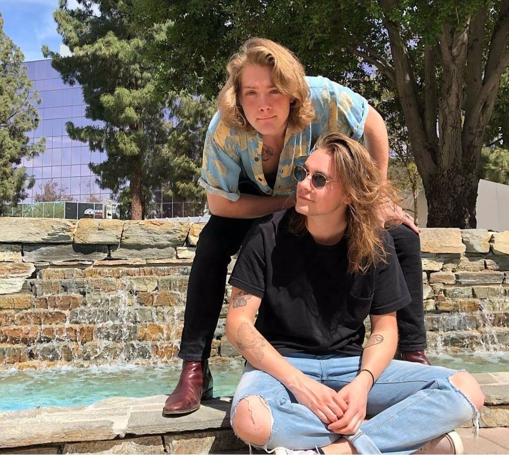 pattykvilla's tweet photo. @RitaWel44846680 @selkii @CarterLHorne @TheBundysMusic @JacobDMaxwell If @TheBundysMusic go against @JacobDMaxwell I’ll be sad for either to leave, only a few SAVE/STEALS left and if #Jarter does go against each other I hope somehow they both stay🙏 @johnlegend still has a save ~ hint #JacobMaxwell https://t.co/gIo6Fm8qOF