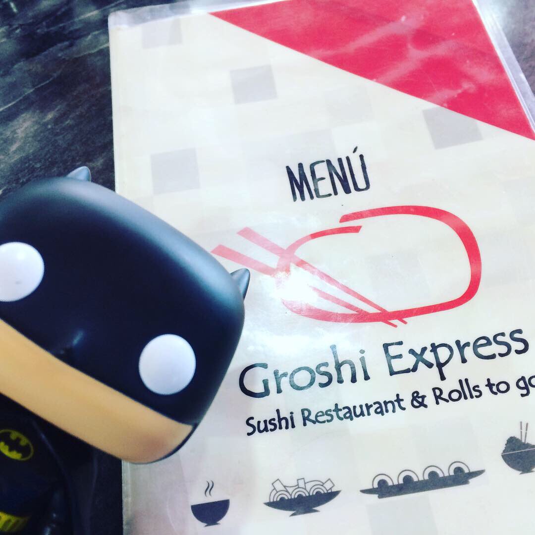 MiniBatmanFunko's tweet photo. Comida japonesa! 😁😝🙃😅😌😆 #sushi #groshiexpress #veracruz en Groshi Express Boca del Rio - Veracruz https://t.co/FoHSDK2nLY… https://t.co/FT42VsjFy3