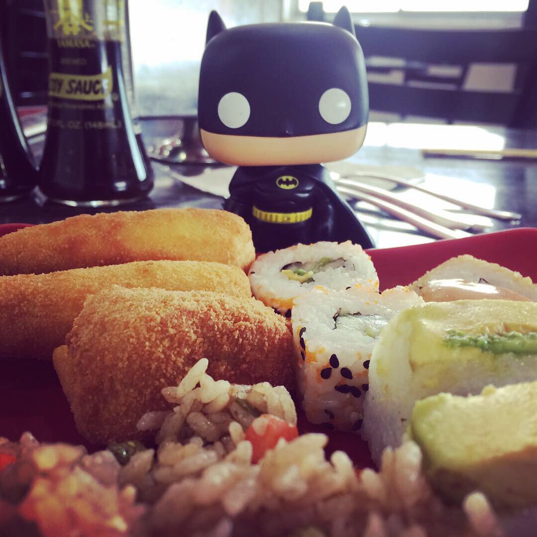 MiniBatmanFunko's tweet photo. Comida japonesa! 😁😝🙃😅😌😆 #sushi #groshiexpress #veracruz en Groshi Express Boca del Rio - Veracruz https://t.co/FoHSDK2nLY… https://t.co/FT42VsjFy3