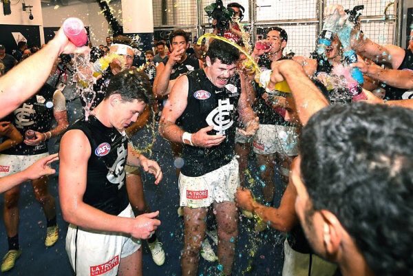 DyingFloormat's tweet photo. Carlton celebrating 4 points yesterday v Me celebrating the 1981 flag https://t.co/4wErCYtTBf