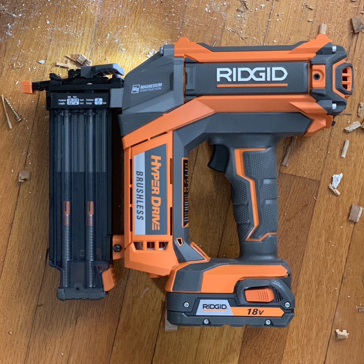Review of battery powered nailer extremely convenient, but quite heavy
