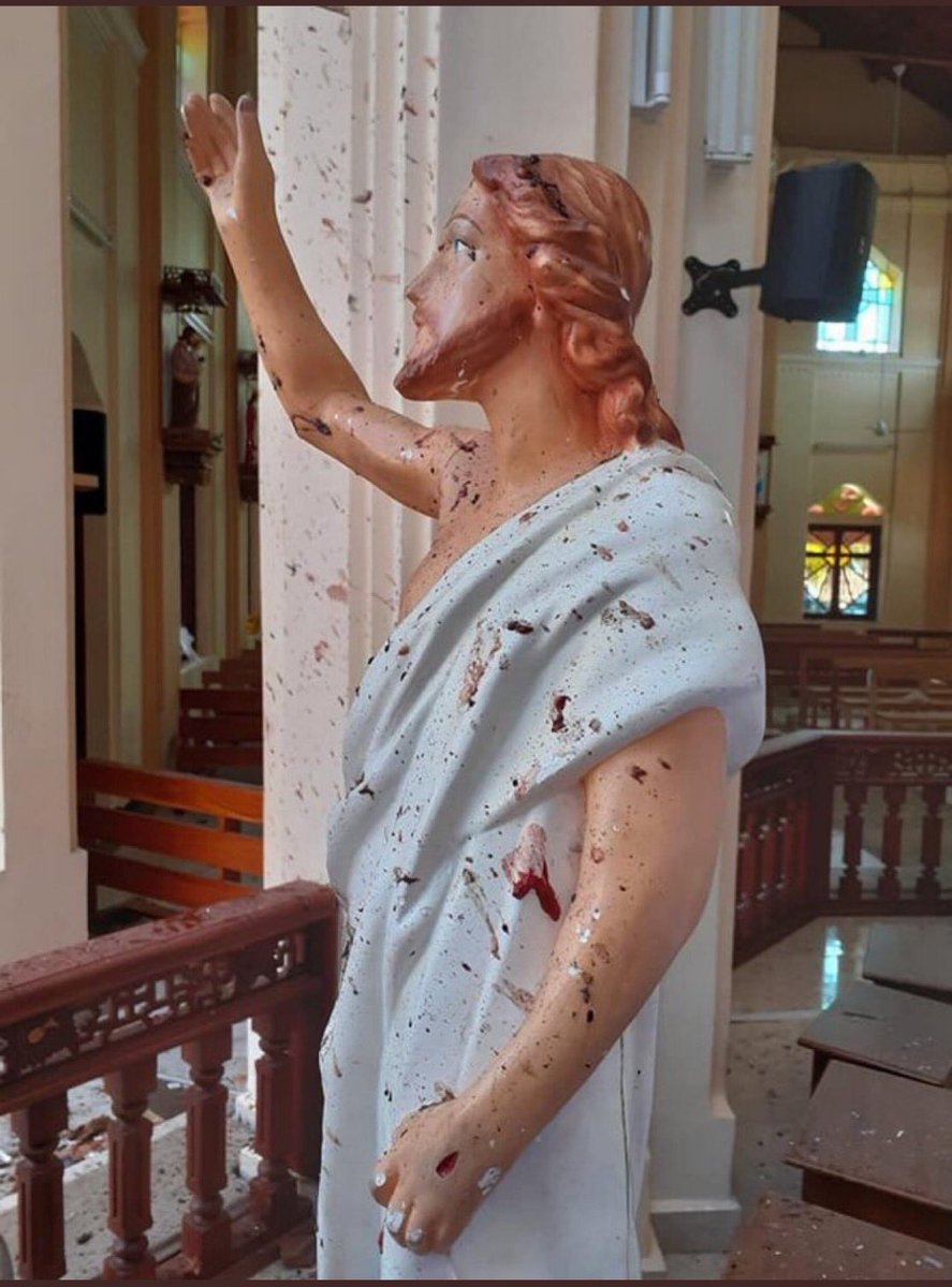raguthees's tweet photo. #lka  #SriLanka  #PrayForSriLanka https://t.co/5hhV69drkQ
