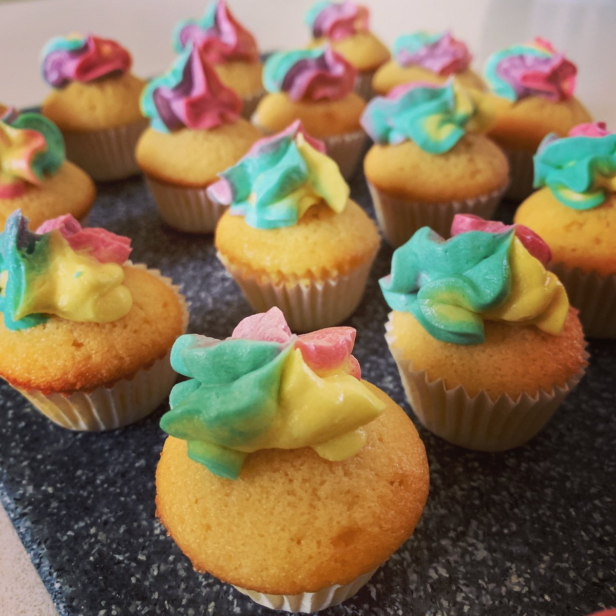 GemmaHulsing's tweet photo. Today I made these. Totally nailed the icing. Also made dumplings and sausage rolls. How is it I’m still single again? 😂🧁🥟🤷🏼‍♀️ https://t.co/aqJuOXWHGU