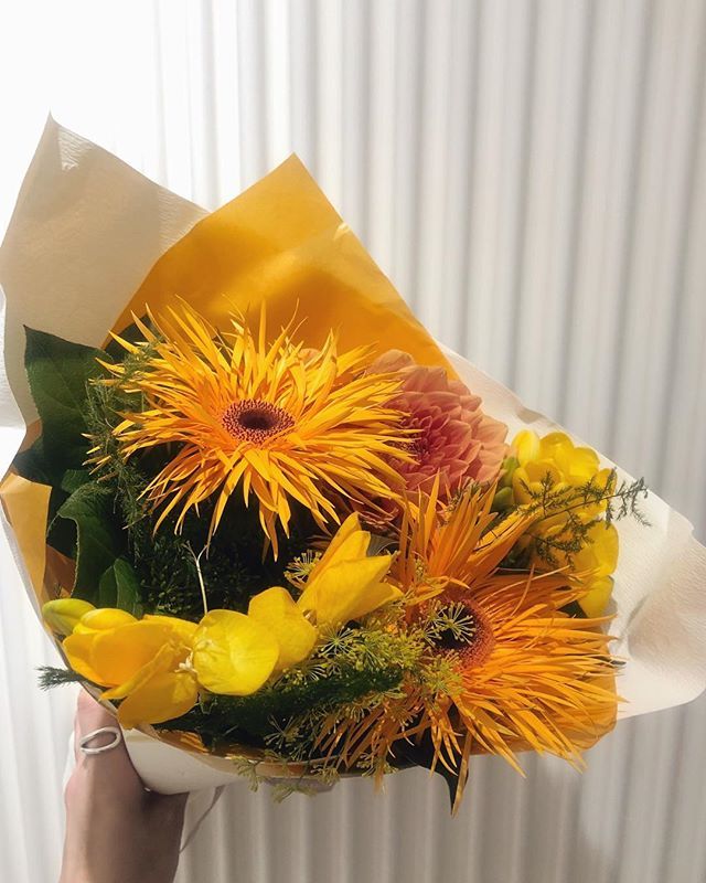 ㅤㅤㅤㅤㅤㅤㅤㅤㅤㅤㅤㅤㅤ
とってもかわいいブーケ頂いた💐❤️
貴重な時間を使ってわたしの事を考えて選んで下さったことが嬉しい🥺💓
ㅤㅤㅤㅤㅤㅤㅤㅤㅤㅤㅤㅤㅤ
ありがとうございます❤️
ㅤㅤㅤㅤㅤㅤㅤㅤㅤㅤㅤㅤㅤ
#flower #bouquet #thanks bit.ly/2GCx4ed